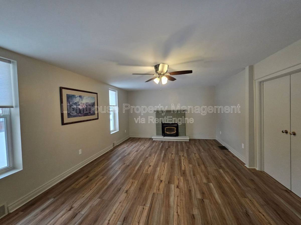 House for rent at 12634 L Dr N, Battle Creek, MI 49014