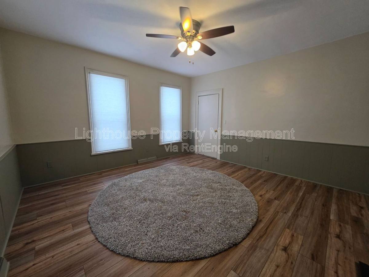 House for rent at 12634 L Dr N, Battle Creek, MI 49014