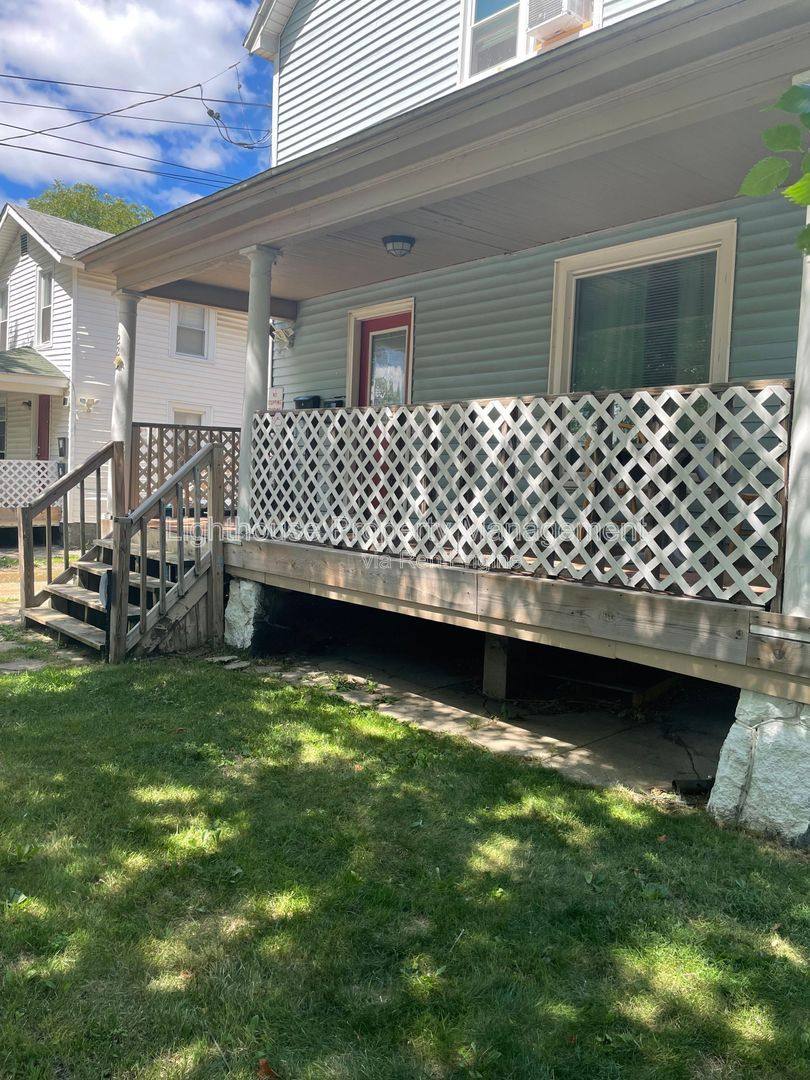 Apartment for rent at 223 E N St #2, Kalamazoo, MI 49007