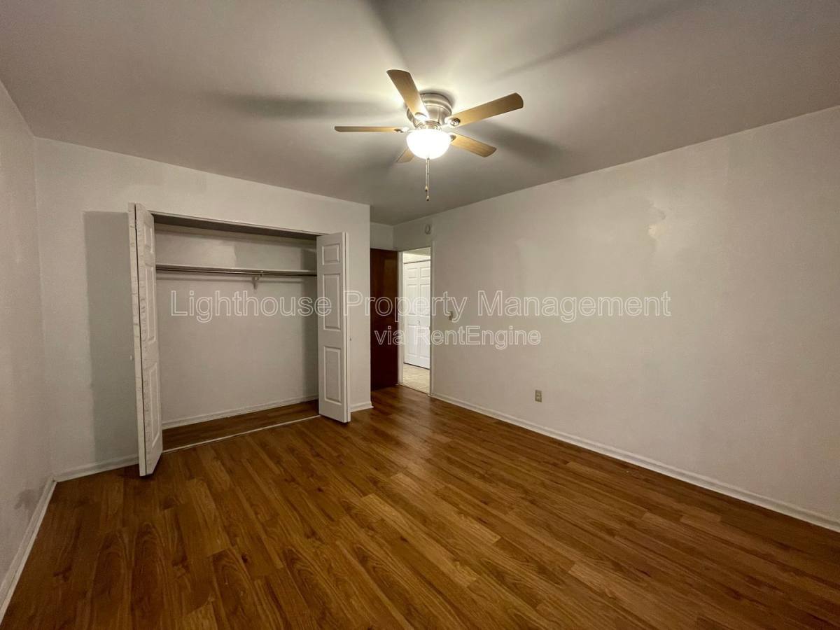 Apartment for rent at 2860 S 9th St #1, Kalamazoo, MI 49009