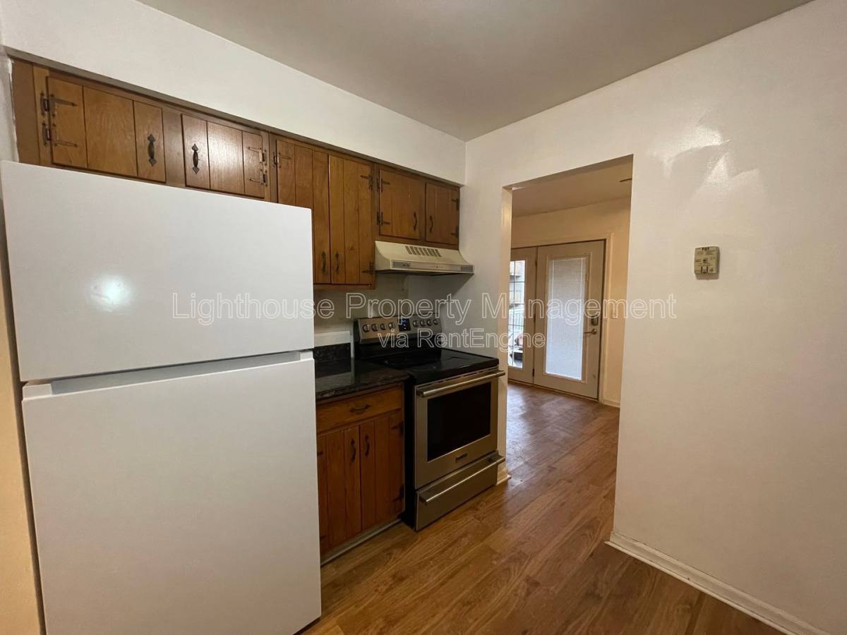 Apartment for rent at 2860 S 9th St #1, Kalamazoo, MI 49009