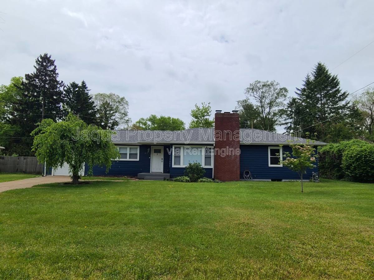 House for rent at 652 Chippewa Rd, Benton Harbor, MI 49022