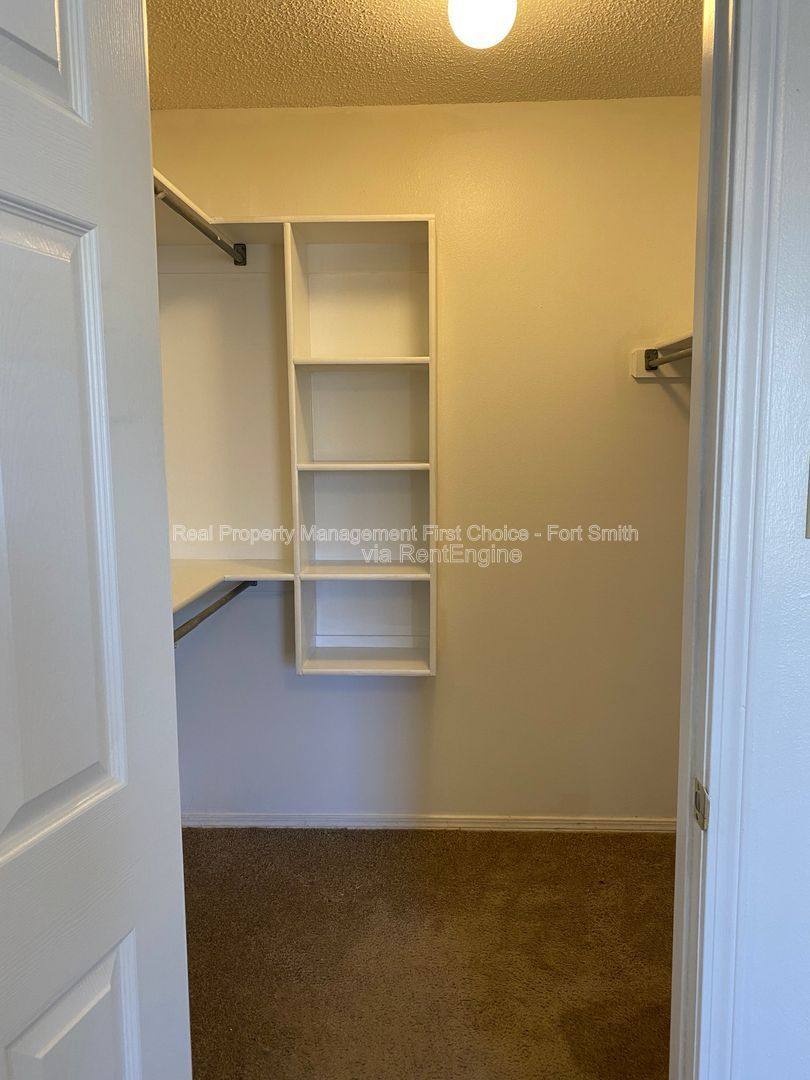 House for rent at 3505 Ridgeway Dr, Fort Smith, AR 72904