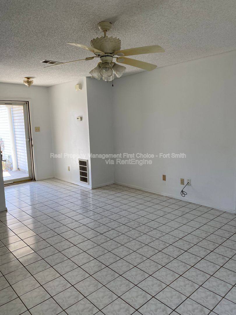House for rent at 3505 Ridgeway Dr, Fort Smith, AR 72904