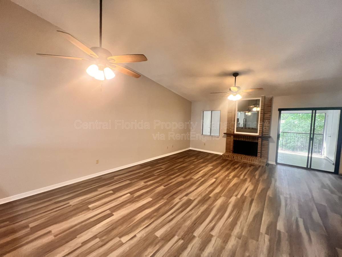 Condo for rent at 17 Escondido Circle #1 239, Altamonte Springs, FL 32701
