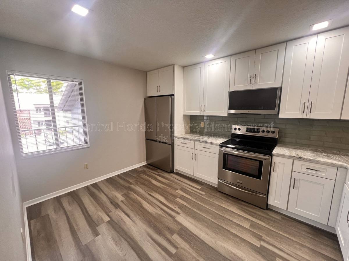 Condo for rent at 17 Escondido Circle #1 239, Altamonte Springs, FL 32701