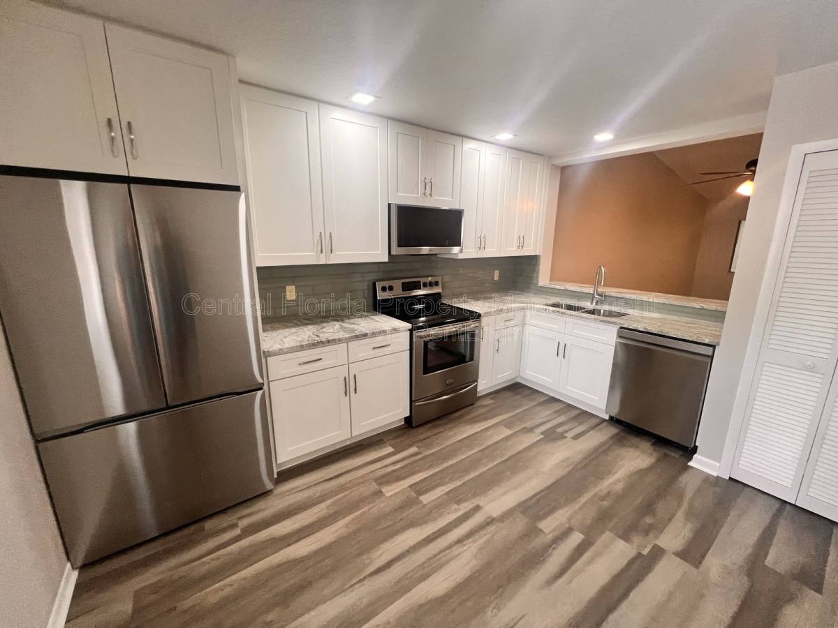 Condo for rent at 17 Escondido Circle #1 239, Altamonte Springs, FL 32701