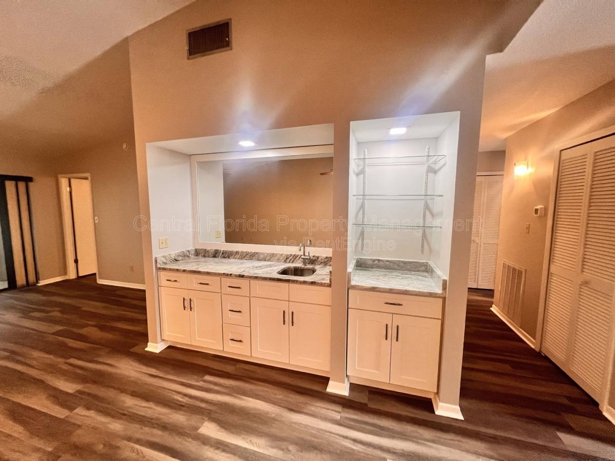 Condo for rent at 17 Escondido Circle #1 239, Altamonte Springs, FL 32701