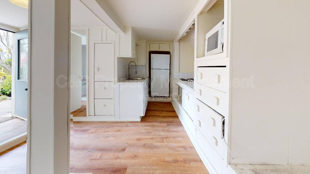 Apartment for rent at 489 Laurel Ave #D, Pacific Grove, CA 93950