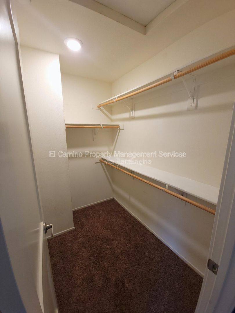 Apartment for rent at 10244 Artesia Blvd, Bellflower, CA 90706