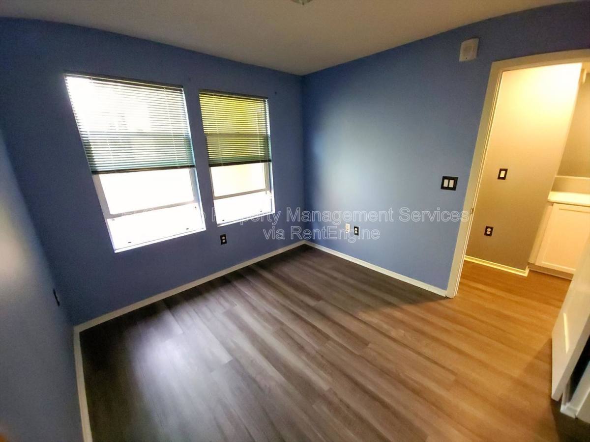 Apartment for rent at 10244 Artesia Blvd, Bellflower, CA 90706