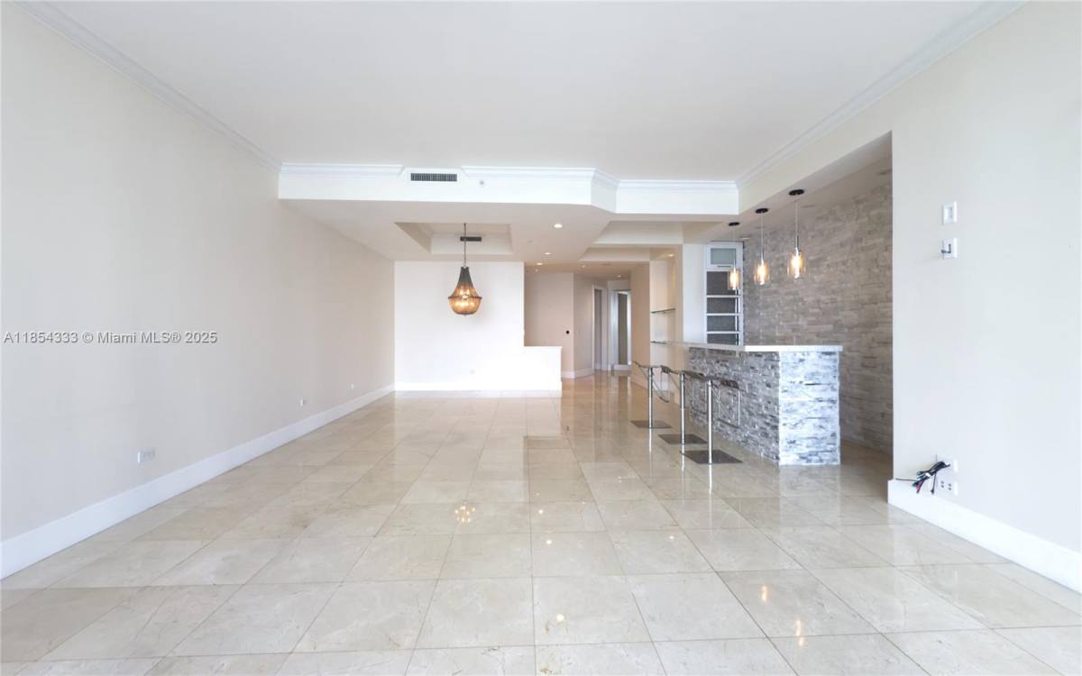 Condo for rent at 848 Brickell Key Dr #306, Miami, FL 33131