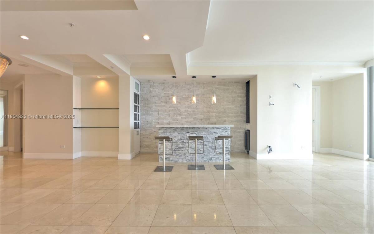 Condo for rent at 848 Brickell Key Dr #306, Miami, FL 33131
