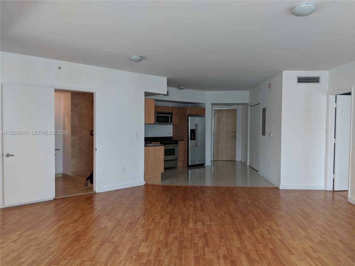 Apartment for rent at 350 S Miami Ave #1901, Miami, FL 33130