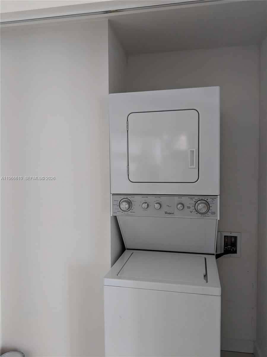 Apartment for rent at 350 S Miami Ave #1901, Miami, FL 33130