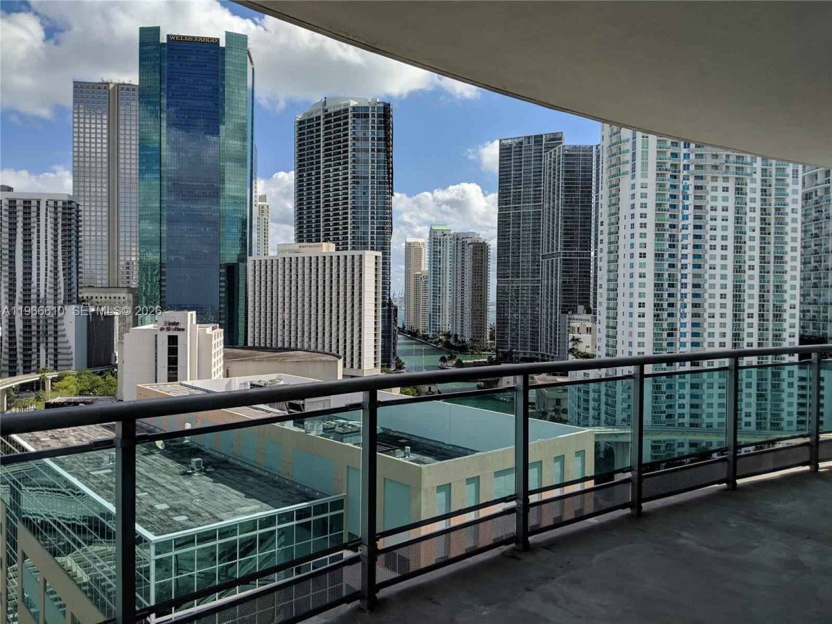 Apartment for rent at 350 S Miami Ave #1901, Miami, FL 33130