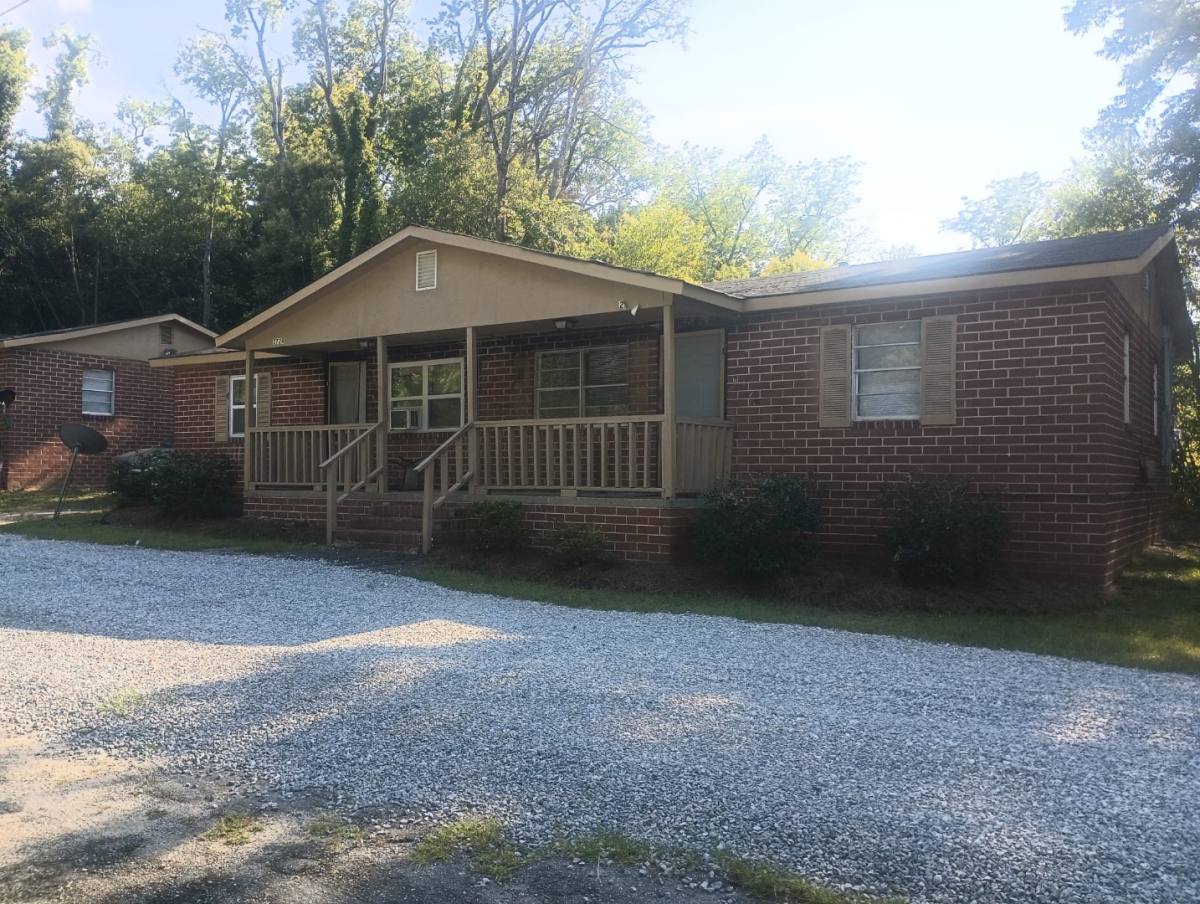 Apartment for rent at 2722 W Green St, Macon, GA 31204