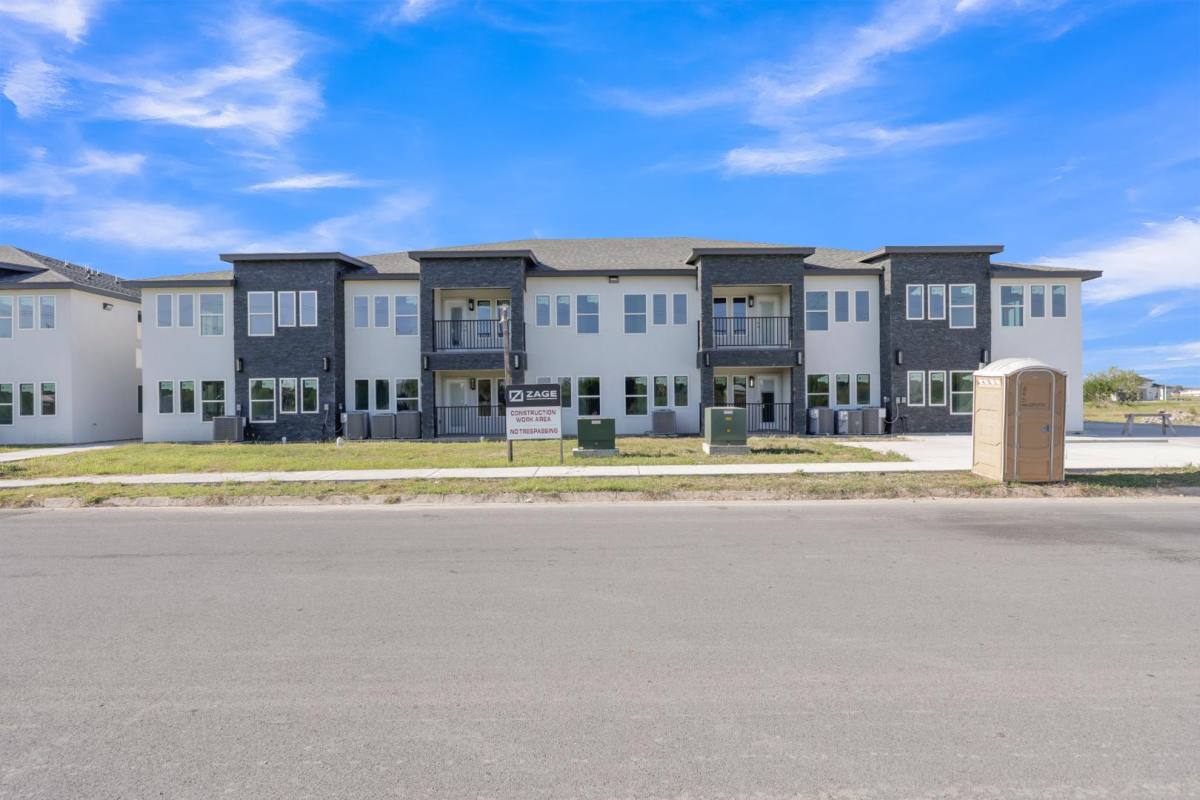 Apartment for rent at 2515 Gamez Dr #121 B, Brownsville, TX 78526