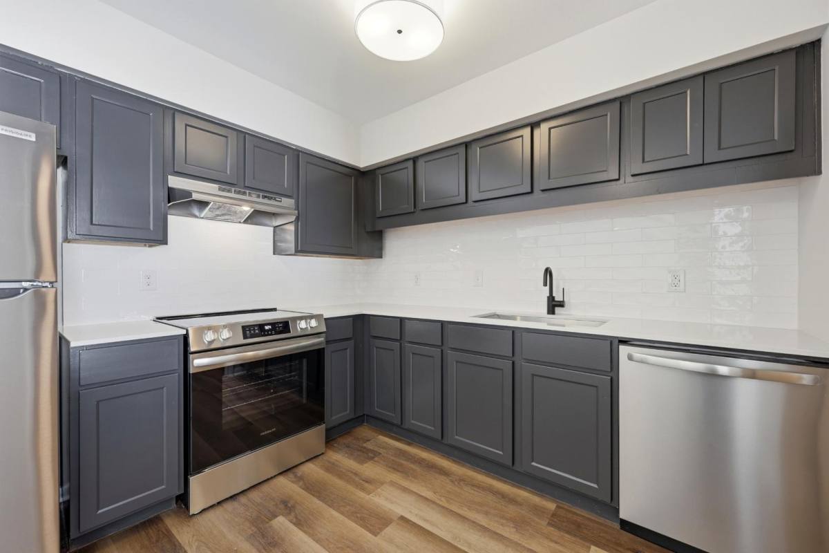 Townhouse for rent at 1337 Cedar St, Jacksonville, FL 32207