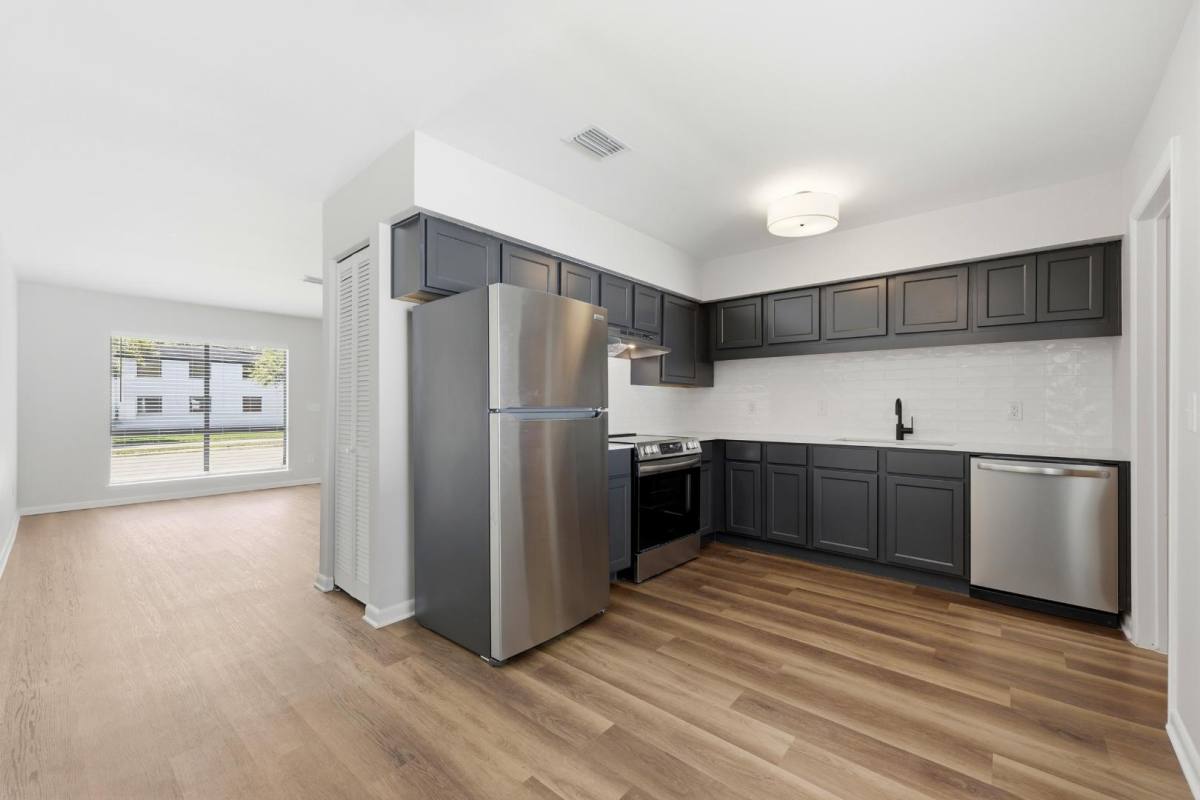 Townhouse for rent at 1337 Cedar St, Jacksonville, FL 32207