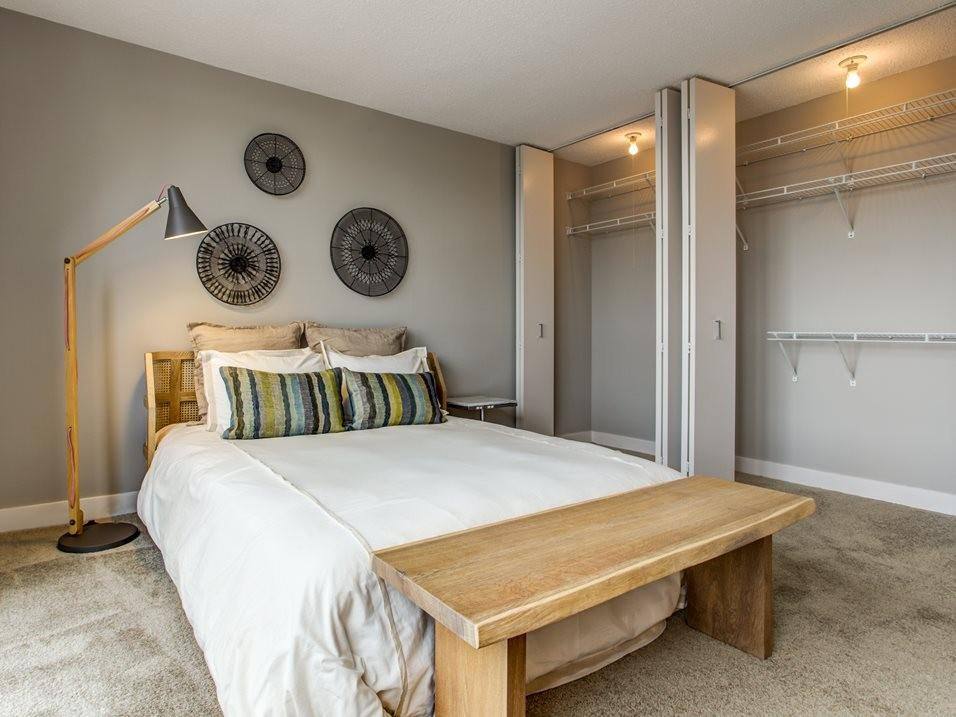 Apartment for rent at 2555 N Clark, Chicago, IL 60614