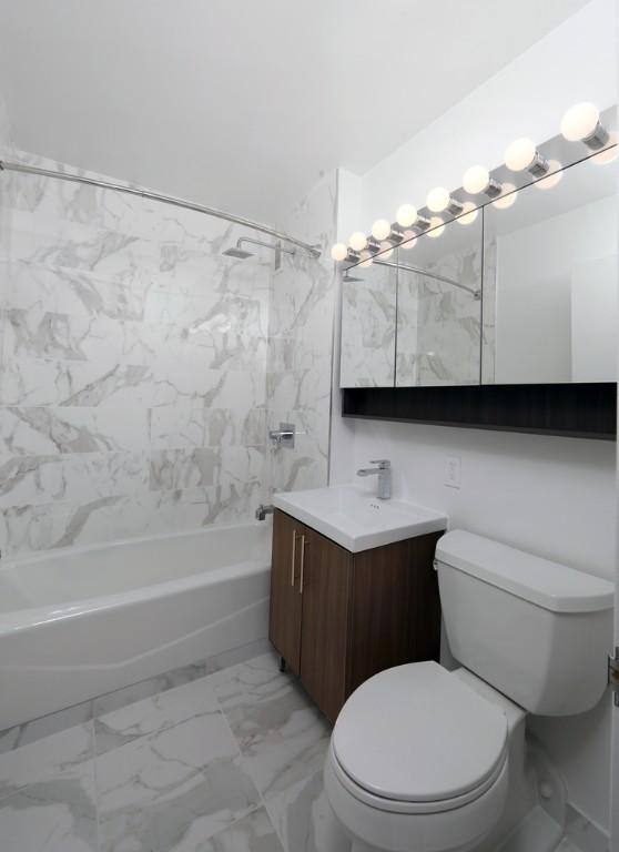 410 W 53rd St #212, New York, NY 10019 - Apartment for Rent - Image 4