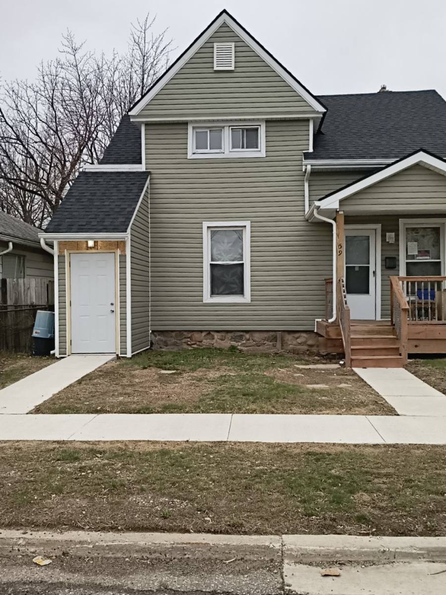 Apartment for rent at 59 Edison St, Pontiac, MI 48342