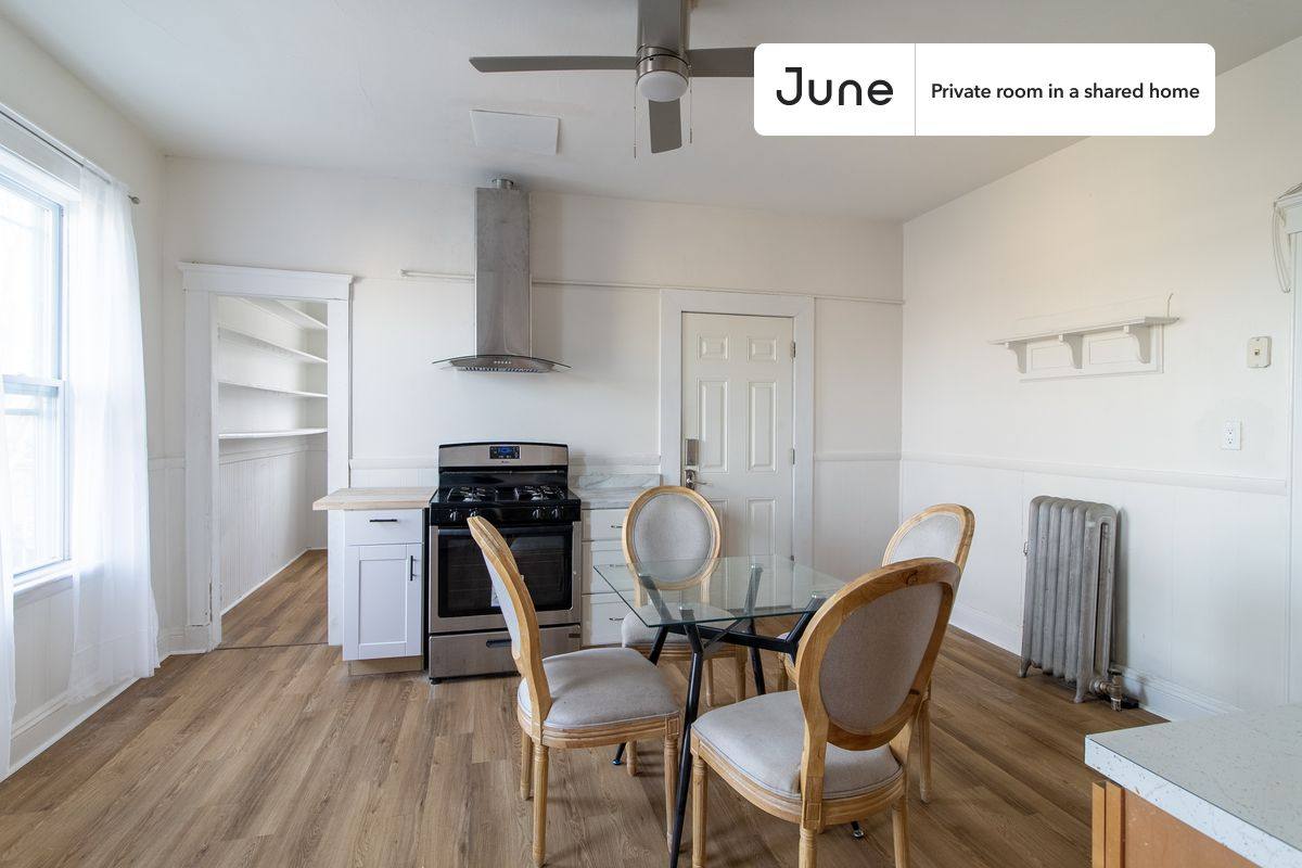 Apartment for rent at 61 Lithgow #D, Dorchester Center, MA 02124