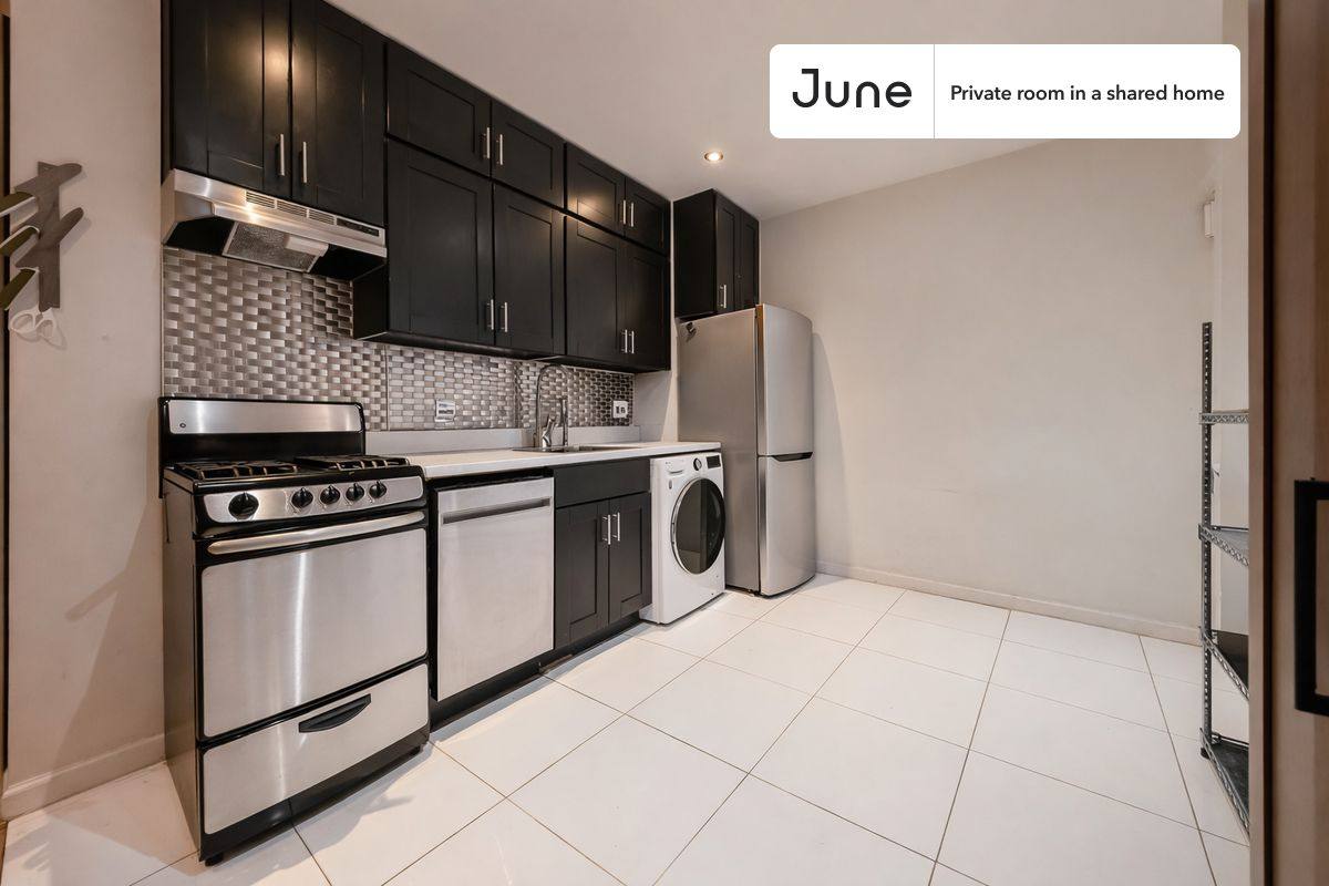 Apartment for rent at 350 Manhattan E, New York, NY 10026