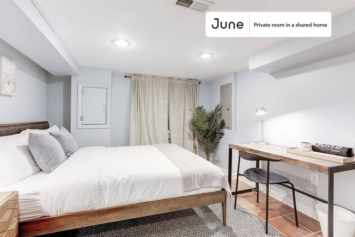 Apartment for rent at 1329 E St NE #A, Washington, DC 20002