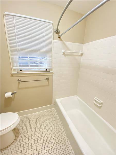 Apartment for rent at 139 E 55th St #C, Savannah, GA 31405