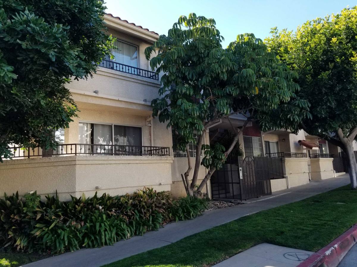Apartment for rent at 2357 Kerwood Ave #104, Los Angeles, CA 90064