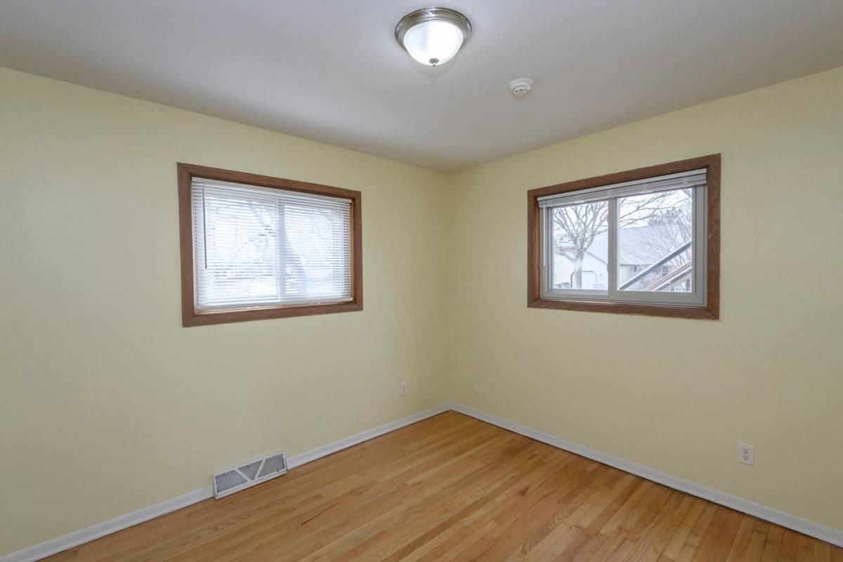 Apartment for rent at 325 Sentinel Dr, Waukesha, WI 53189