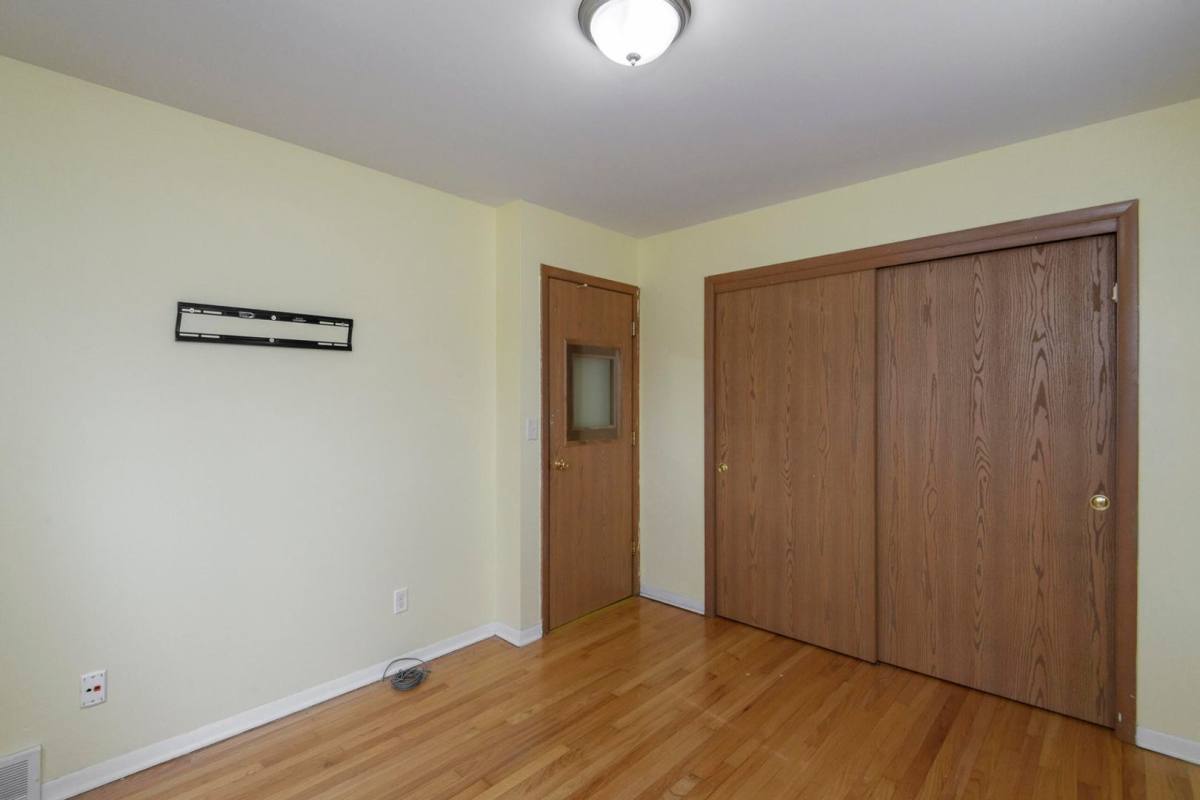 Apartment for rent at 325 Sentinel Dr, Waukesha, WI 53189