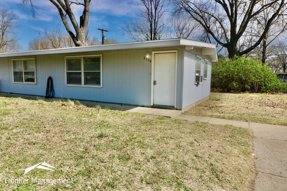 Apartment for rent at 2324 Kraig Rd, Manhattan, KS 66502