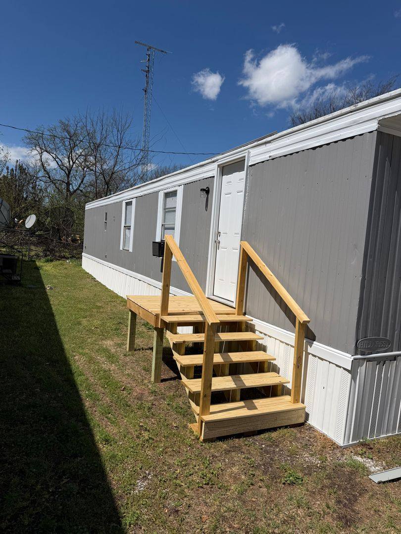 Apartment for rent at 9698 E Highway 88, Claremore, OK 74017