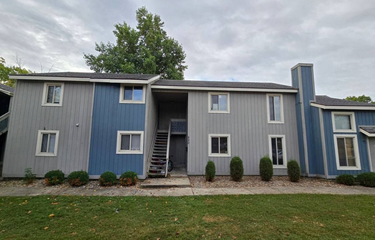 Apartment for rent at 616 S 6th St, Mattoon, IL 61938