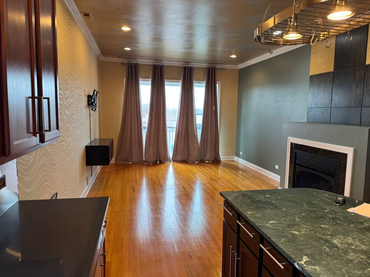 Apartment for rent at 1837 N Harlem Ave, Elmwood Park, IL 60707