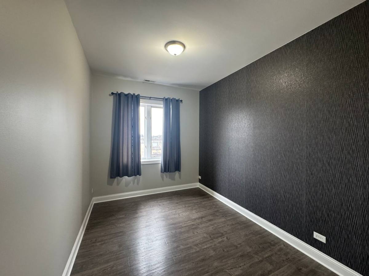 Apartment for rent at 1837 N Harlem Ave, Elmwood Park, IL 60707