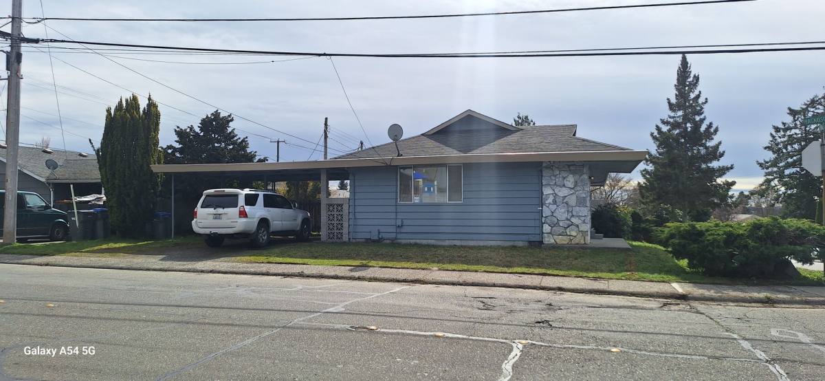 House for rent at 2501 Fir Ave, Bremerton, WA 98310