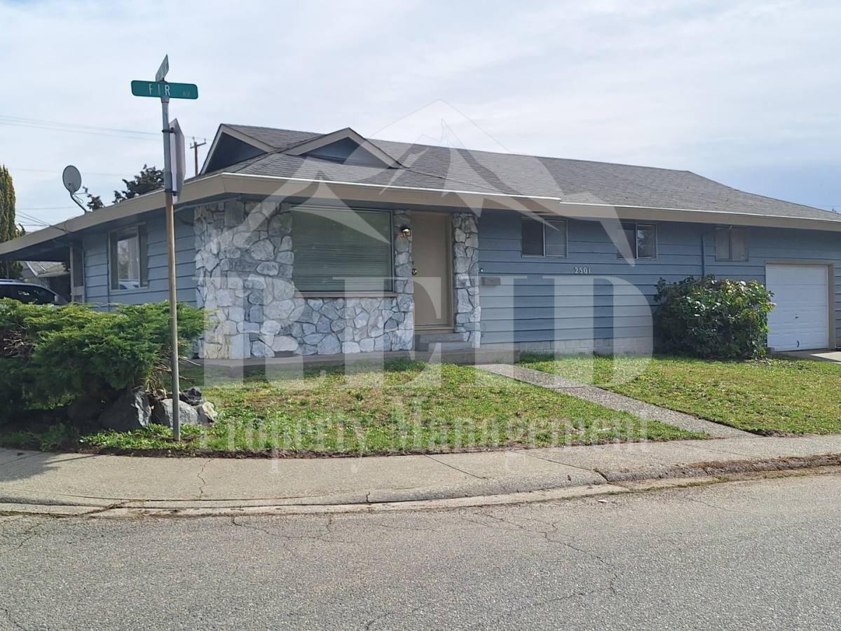 House for rent at 2501 Fir Ave, Bremerton, WA 98310
