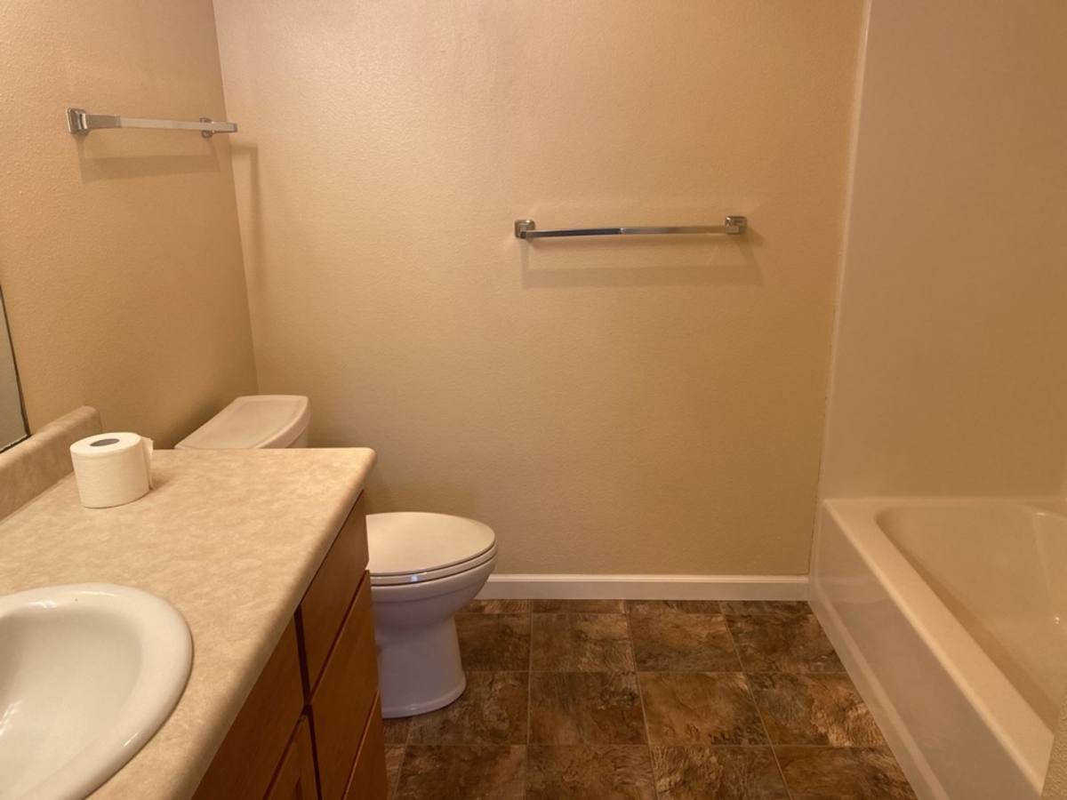 Apartment for rent at 617 619 Valley Heart Lane, Central Point, OR 97502