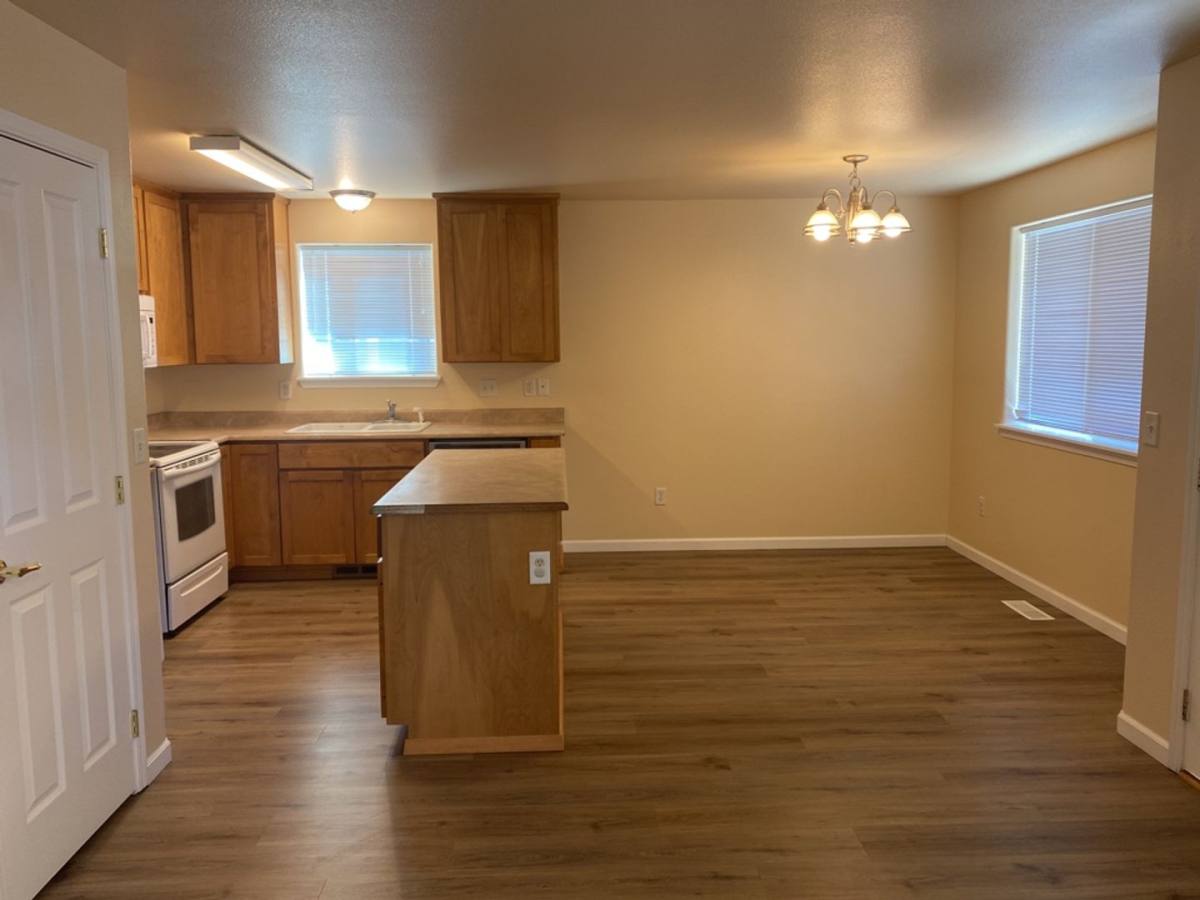 Apartment for rent at 617 619 Valley Heart Lane, Central Point, OR 97502