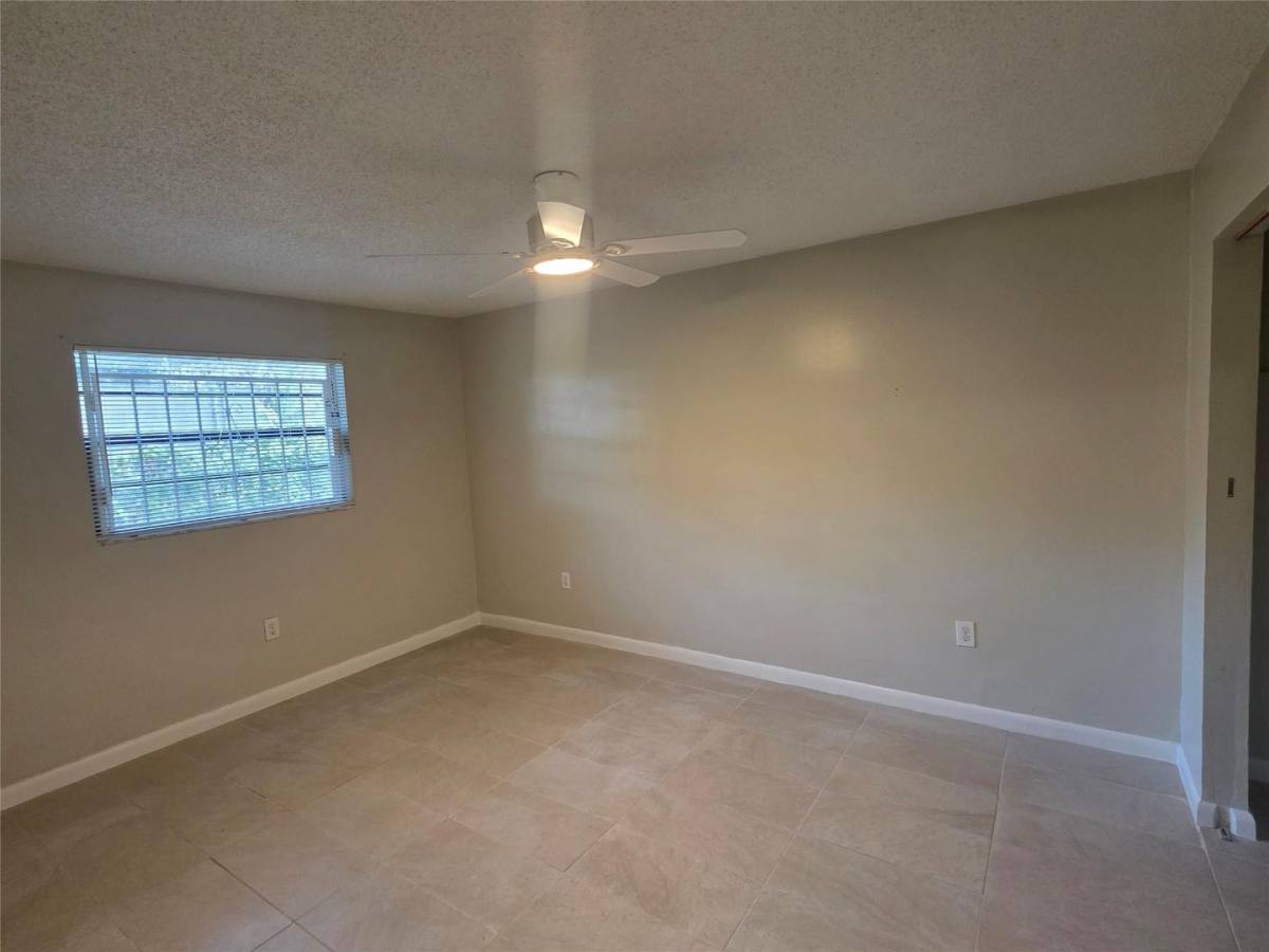 House for rent at 309 NE 169th St, Miami, FL 33162