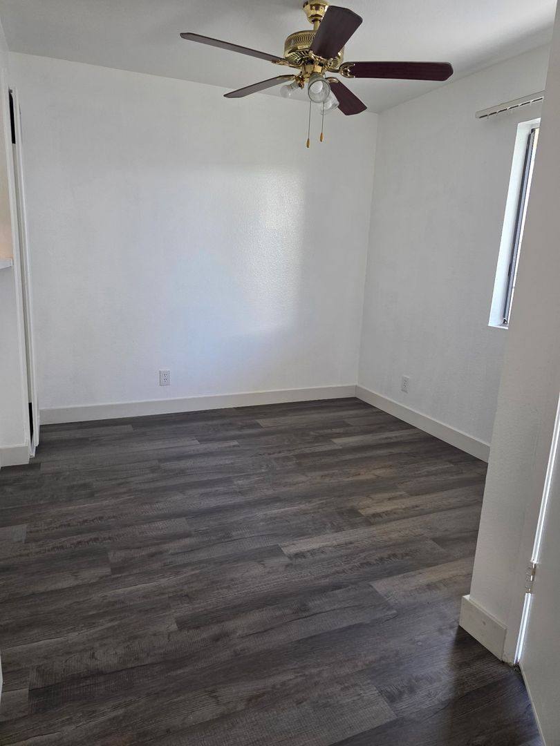 Apartment for rent at 14104 Yukon Ave, Hawthorne, CA 90250