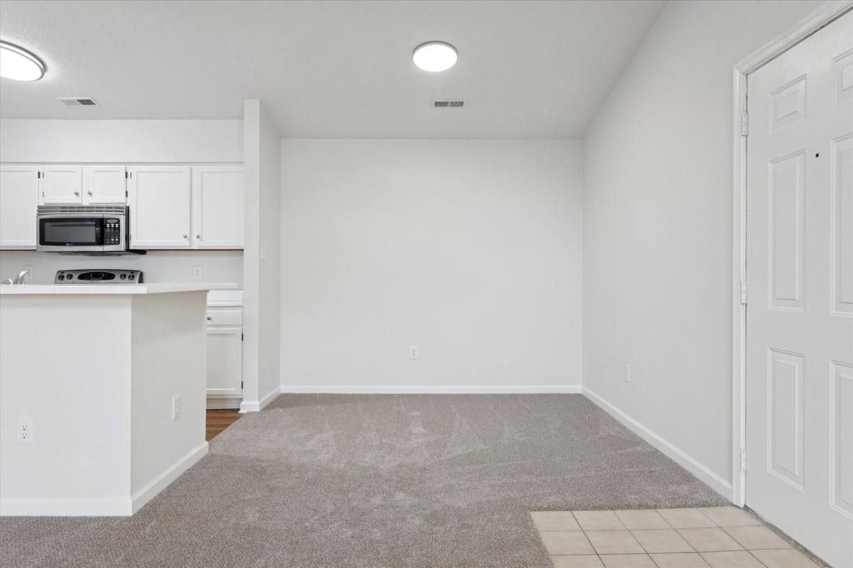 Condo for rent at 1563 N King St, Hampton, VA 23669