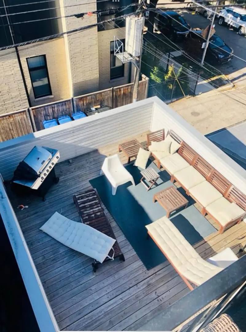 Apartment for rent at 1930 N Damen, Chicago, IL 60647
