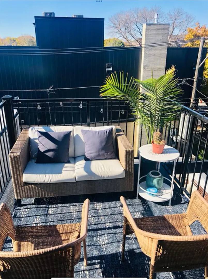 Apartment for rent at 1930 N Damen, Chicago, IL 60647