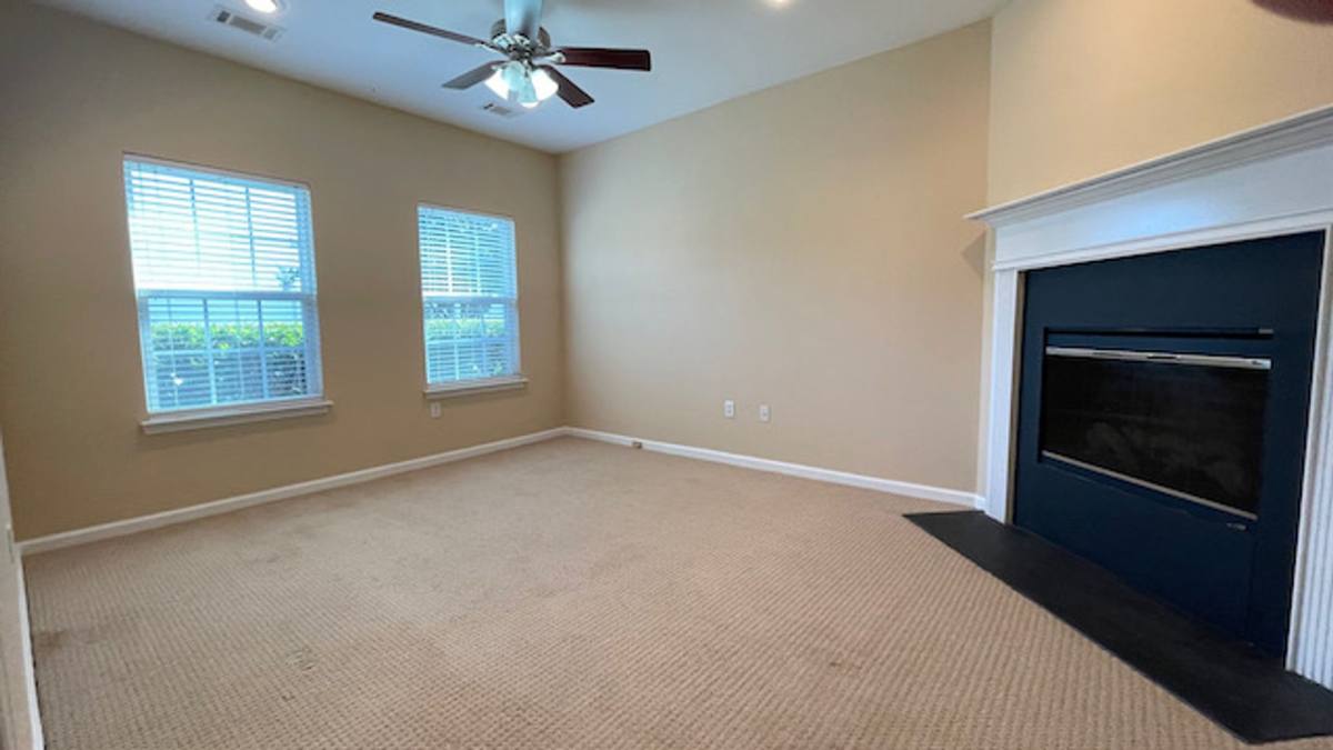 Townhouse for rent at 309 Station Trail, Savannah, GA 31406
