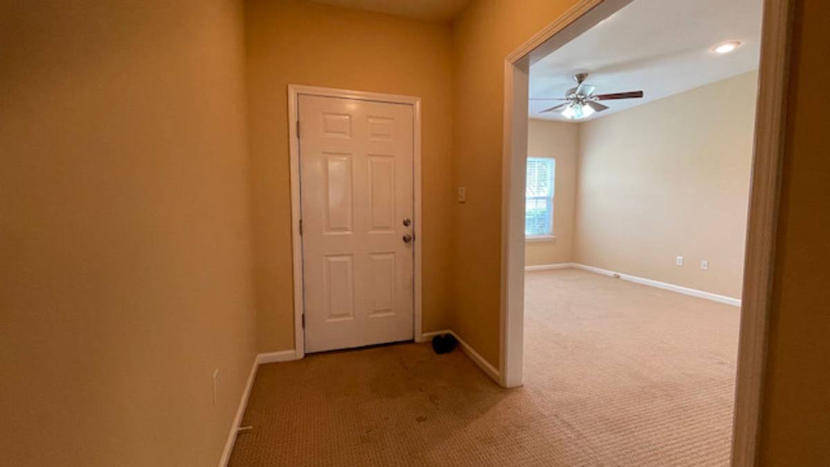 Townhouse for rent at 309 Station Trail, Savannah, GA 31406